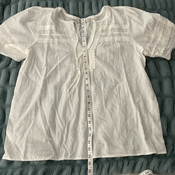 LOFT women’s White Short Sleeve Top - Picture 9 of 9